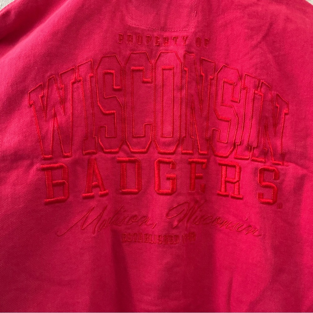 Gameday Wisconsin Badgers Sanders Oversized Cropped Denim Twill Jacket Red Sz L - Picture 6 of 10